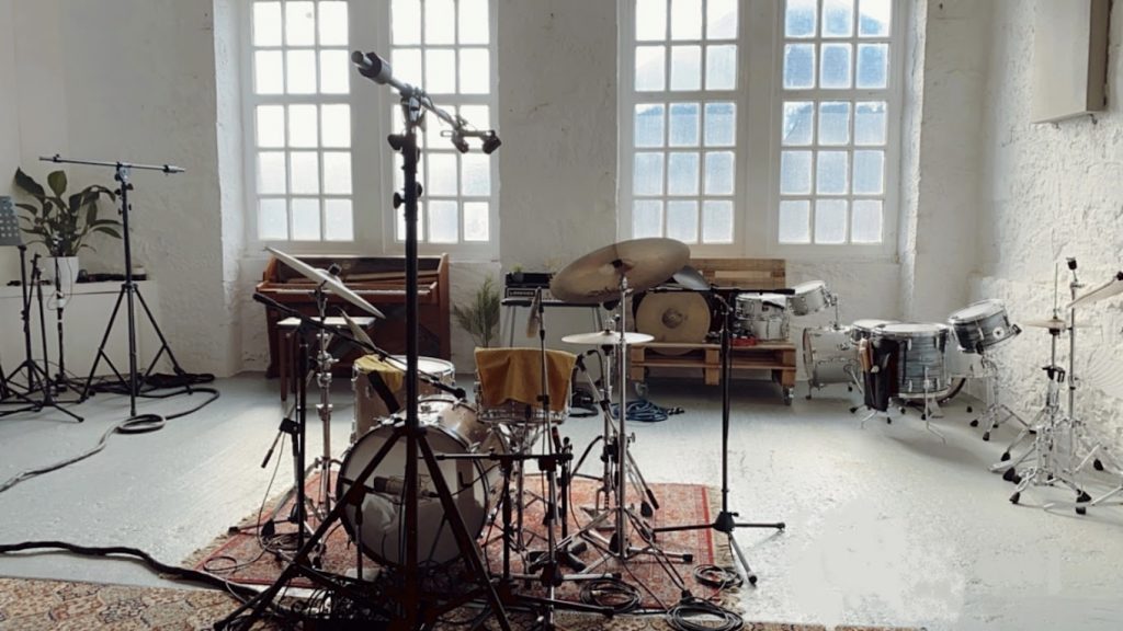 {“eId”:”172204480876741″,”CameraPosition”:1}